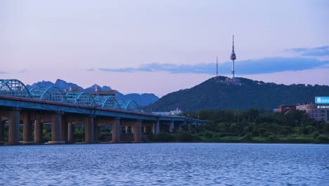 Seoul-City-from-day-to-night,-time-lapse.-Dongjak-Bridge-at-Seoul-,South-Korea