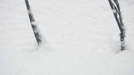 Windschutzscheibe-Wischer-bei-fallenden-Schnee-Wetter-in-Gangneung,-Provinz-Gangwon-do