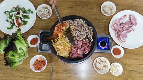 Duck-roast-with-Kimchi-and-Bean-sprouts