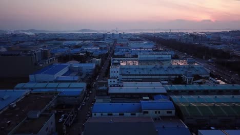 Vista-aérea-del-atardecer-del-parque-industrial.-Incheon,-Seúl,-Corea