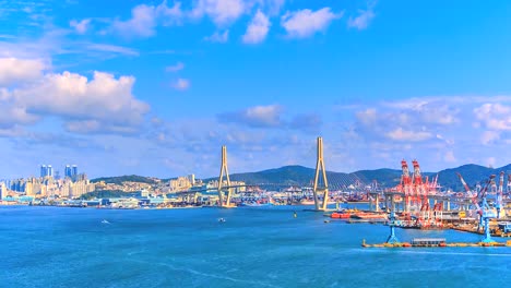 4-K.-Time-Lapse-Brücke-und-Hafen-in-Busan-City-von-Südkorea
