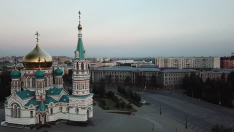 Catedral-de-la-Asunción-en-Omsk