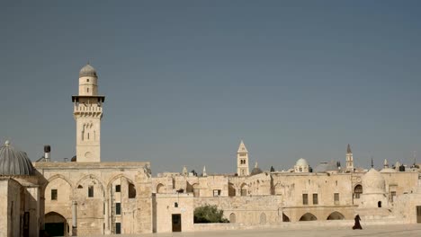 Minarett-und-Altstadt-von-den-Felsendom-in-jerusalem