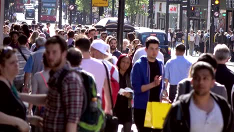 Crowd-of-People-walking-in-the-London's-street--20-April-2017,-London,-UK