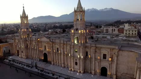 Basilika-Kathedrale-von-Arequipa-Drohnen-Luftaufnahme