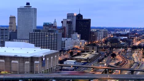 Nacht-zum-Tag-Zeitspanne-von-Memphis,-Tennessee-Skyline