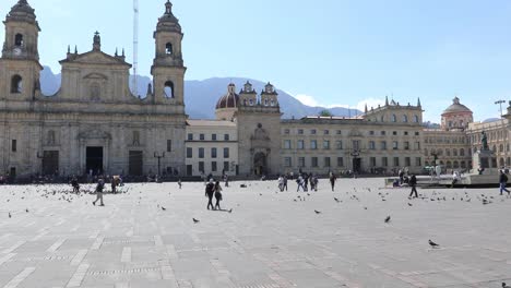 Bolivar-Platz-und-Kathedrale-von-Kolumbien-Bogota