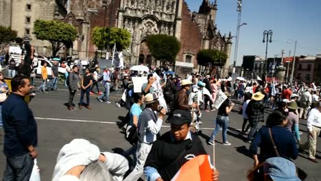 people-in-Mexico-City