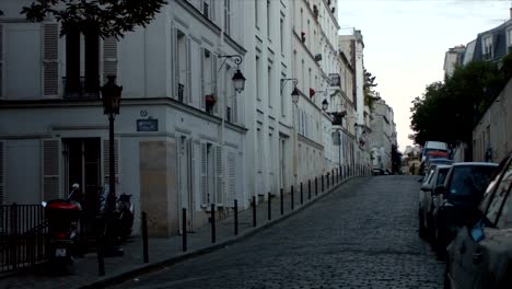 Typischen-Pariser-Straße,-die-Rue-Gabrielle