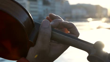 Violine-in-der-Stadt