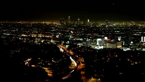 Lapso-de-tiempo-de-la-ciudad-de-Los-Ángeles-en-la-noche