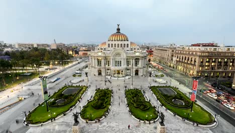 Palacio-de-Bellas-Artes-in-Mexico-City