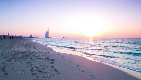 beach-sunset-time-lapse-from-dubai-city