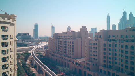 daylight-palm-time-lapse-from-dubai-city