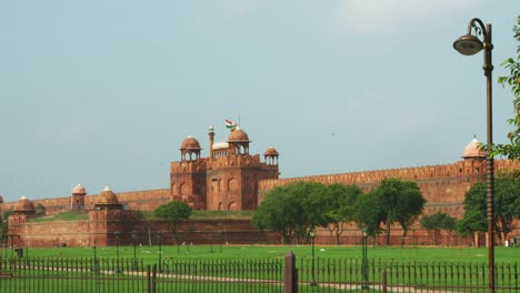 Ruht-auf-Aufnahme-von-Red-Fort-Delhi,-Indien