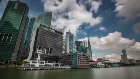 Singapur-Bucht-bewölktem-Himmel-Tageslicht-4-k-Zeit-verfallen