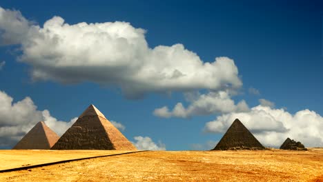 Egypt-panorama-pyramid-with-high-resolution-Cairo