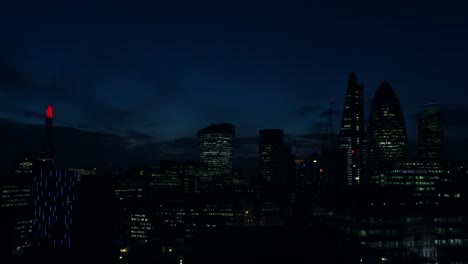 Lapso-de-tiempo-de-la-ciudad-de-Londres---atardecer-a-la-noche