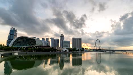 Singapur-Stadt-Skyline-Sonnenaufgang-Timelapse,-Singapur,-4K-Zeitraffer