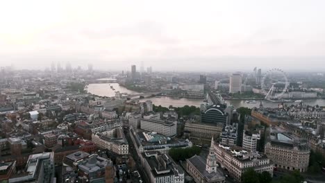 Vista-aérea-de-New-London-de-emblemáticos-monumentos-famosos