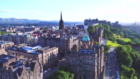 Aerial-view-of-Edinburgh,-Scotland