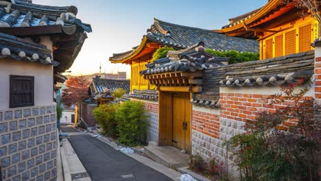 Zeitraffer-Video-von-Bukchon-Hanok-Dorf-in-der-Stadt-Seoul,-Südkorea,-Timelapse-4K