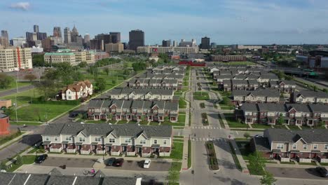 Luftpannung-von-Wohngebiet-in-Detroit-Michigan-Aerial