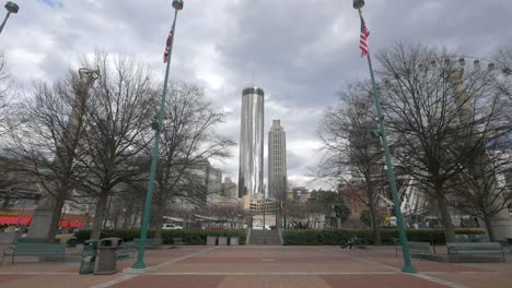 Atlanta's-skyscrapers-near-a-park