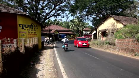 INDIA,-GOA---2012:-Traffic-in-India