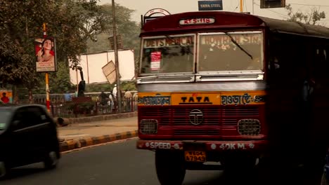 Street-Scene-in-Kolkata-(Calcutta),-India