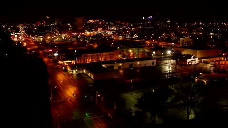 Noche-en-el-centro-de-la-ciudad-de-Memphis