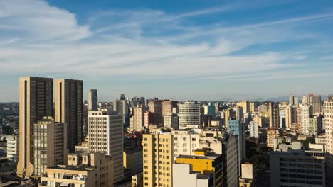 Timelapse-Blick-auf-Curitiba-Stadt,-Paraná,-Brasilien