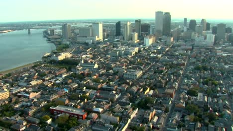 Vecindario-French-Quarter-de-Nueva-Orleáns-aérea