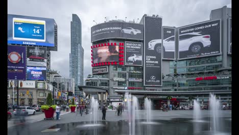 Dundas-Square