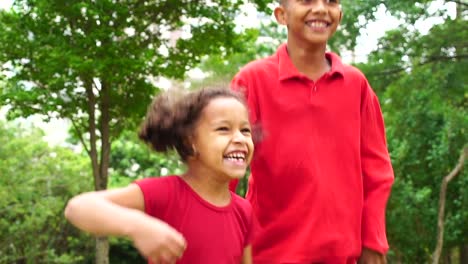 Little-Girl-and-Boy-Dancing