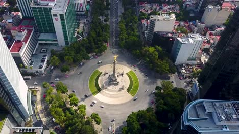 Ángel-de-la-independencia-en-el-aérea-de-la-ciudad-de-México