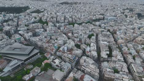 Flug-über-Athen-in-Griechenland