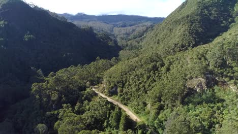 Luftaufnahme-des-kolumbianischen-Berg,-in-der-Nähe-von-Bogota