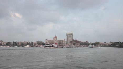 Shot-of-Mumbai-landmarks-from-a-speed-boat