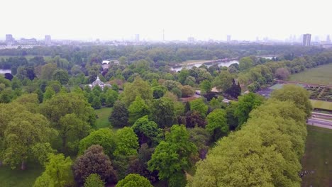 Schönen-Blick-auf-den-Hyde-Park-in-London-von-oben.