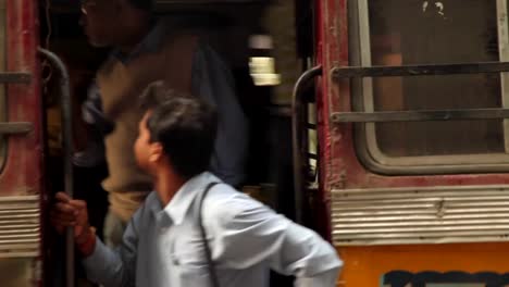 Street-Scene-in-Kolkata-(Calcutta),-India