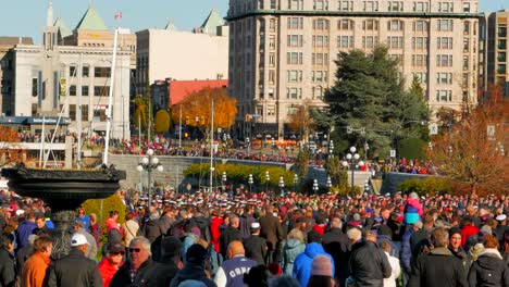 4K-Pan-Shot-of-Remembrance-Day-Memorial-Service-in-front-of-Cenotaph