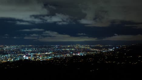 Hollywood,-Beverly-Hills-y-Hollywood-Hills-en-la-noche-Timelapse