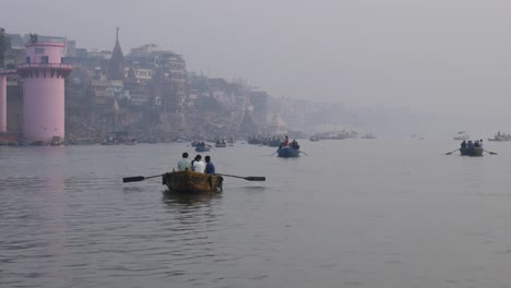 Varanasi-Stadt,-Indien