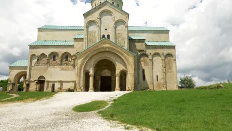 El-templo-de-Bagrati.-Georgia,-Kutaisi