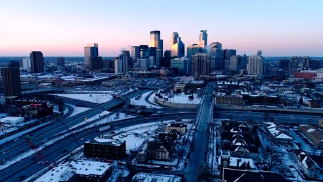 Minneapolis-Skyline-at-Dusk-in-4K