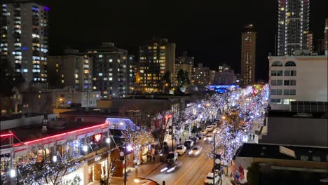 Vancouver-downtown-Timelapse-Nachtverkehr-Fußgänger