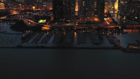 Chicago-Skyline-Antenne-bei-Sonnenuntergang