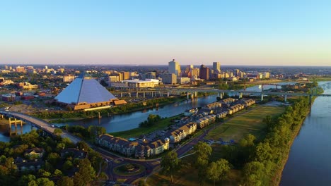 Antena-Del-Horizonte-Del-Centro-De-Memphis-Tennessee-Tn