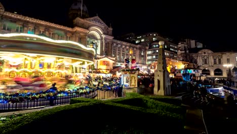 Puesto-de-mercado-navideño-alemán-carrusel-time-lapse.